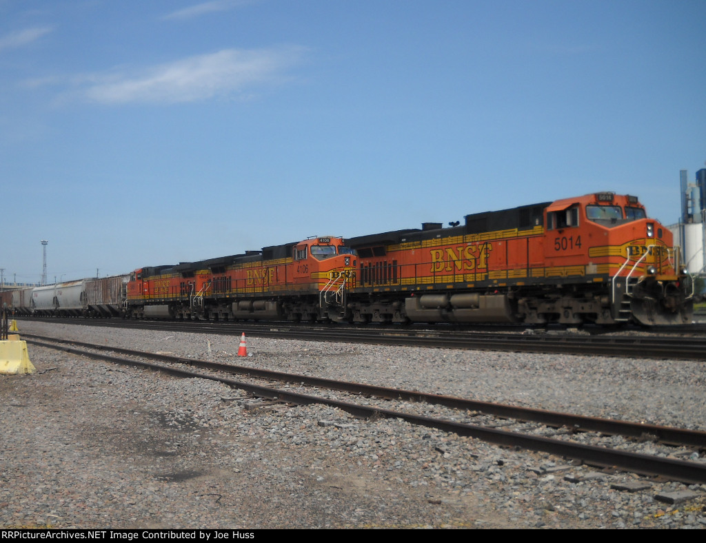 BNSF 5014 East